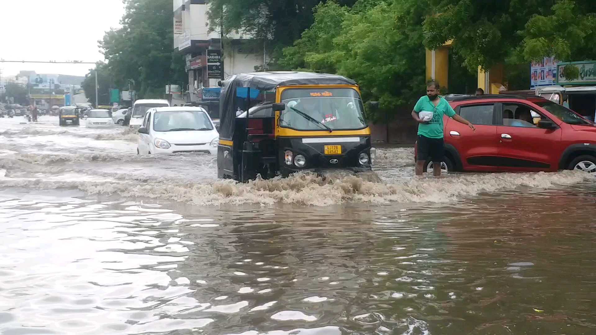 Gujarat: Heavy rainfall triggers severe waterlogging in parts of Kutch Bhuj