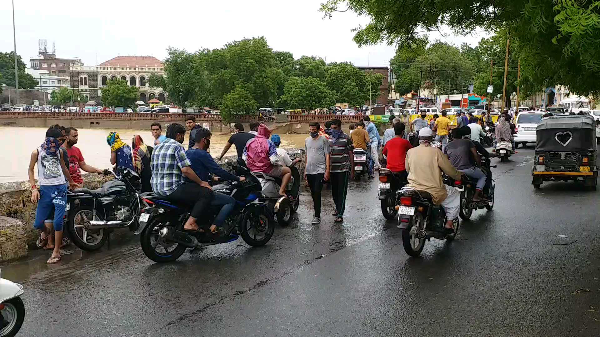 Hamirsar lake of Bhuj is about to overflow