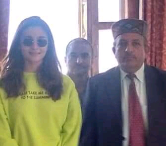 Alia Bhatt enjoys lunch in Bilaspur