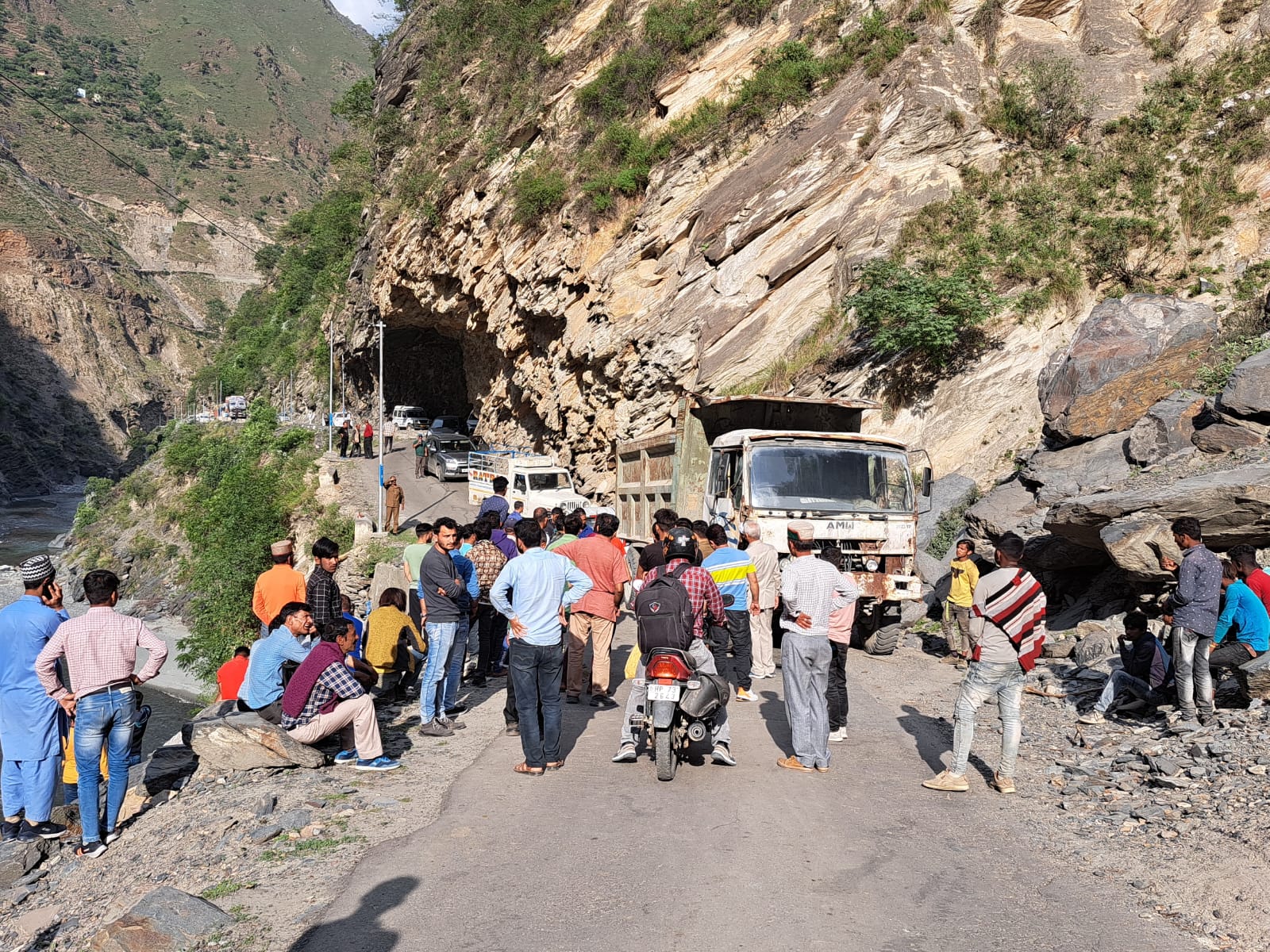 Traffic on Chamba-Bharmour NH.