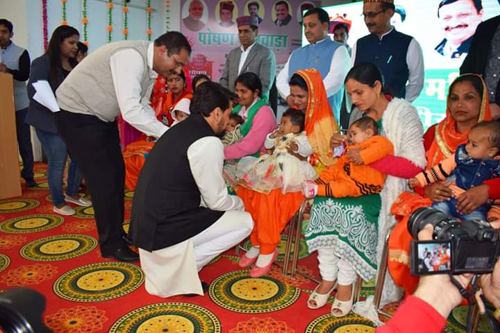 MP anurag thakur in una