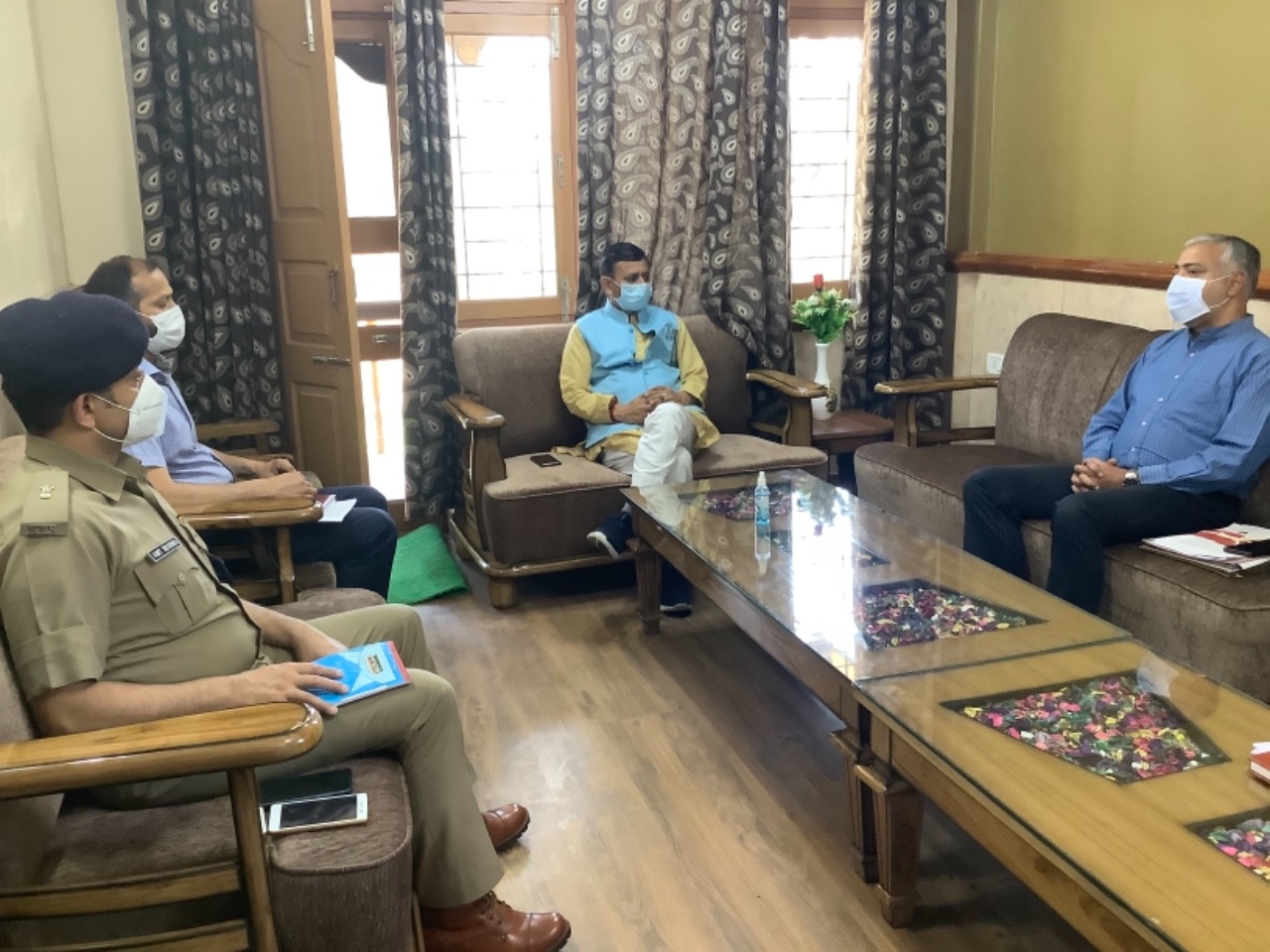 Minister Rajindra Garg held meeting