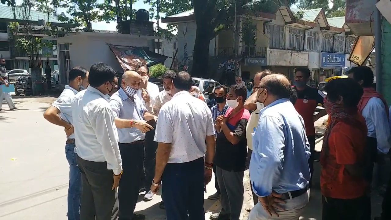 BJP MLA Narendra Thakur inspects pavement construction work in the city