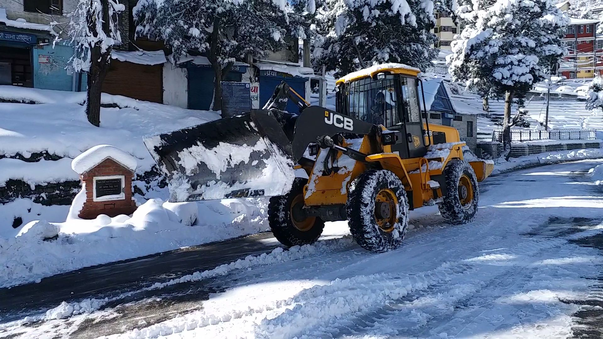 roads in  Kinnaur  closed