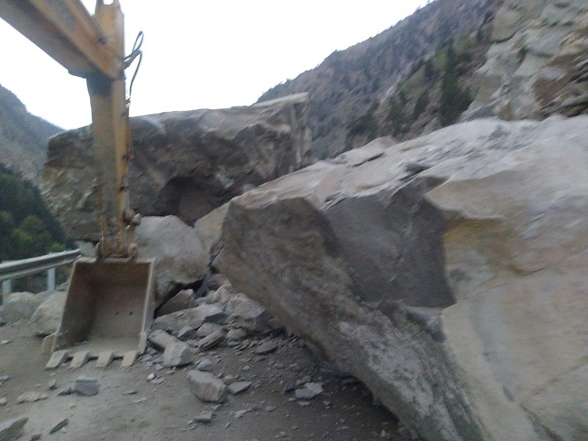 kinnaur purbni jhula block due to landslide