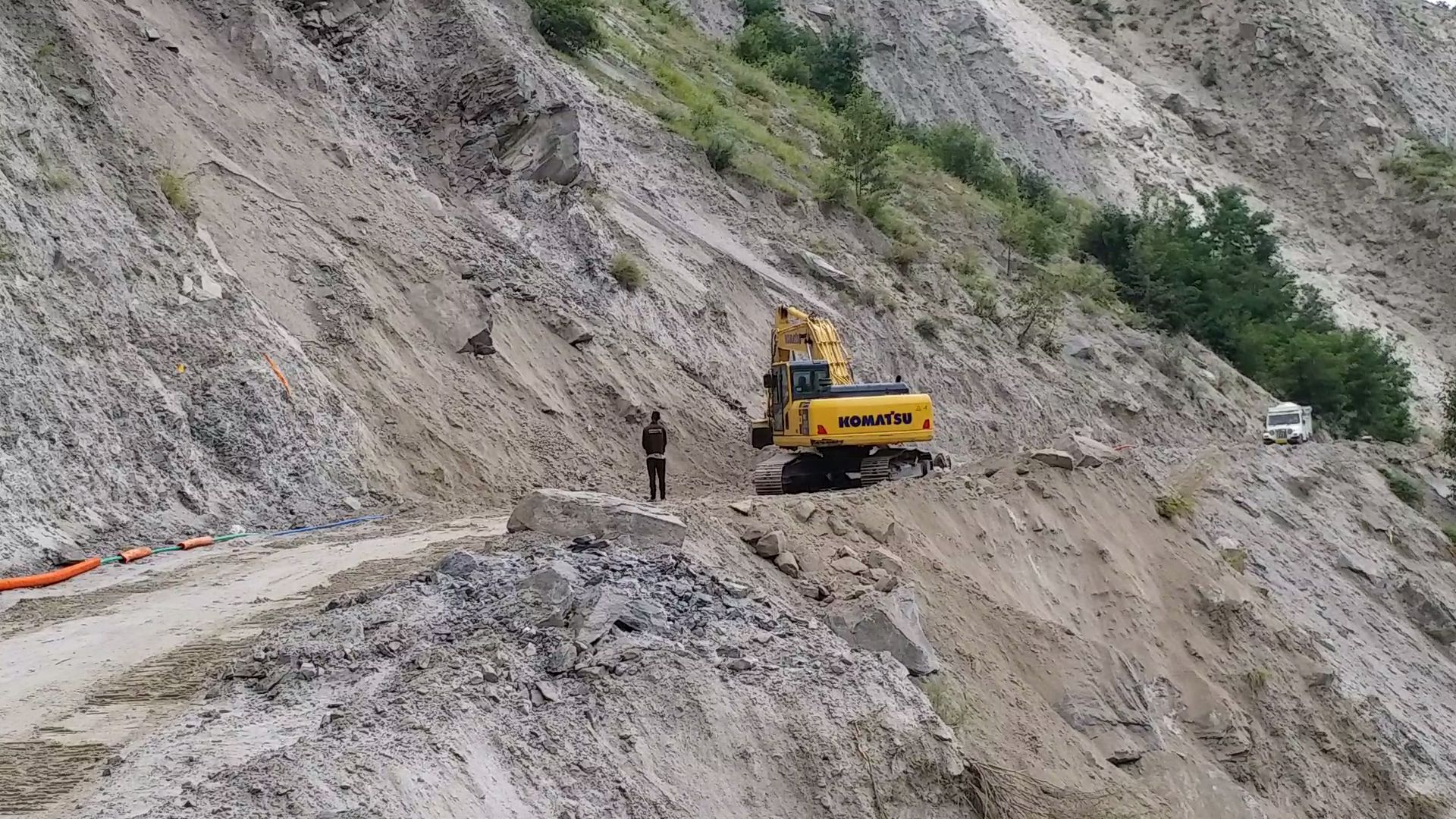 Landslide in Ruturang of kinnaur