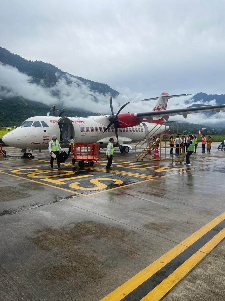 ATR 42 flight service from Delhi to Bhuntar