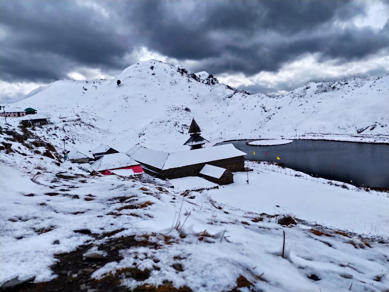 fresh snowfall in mandi