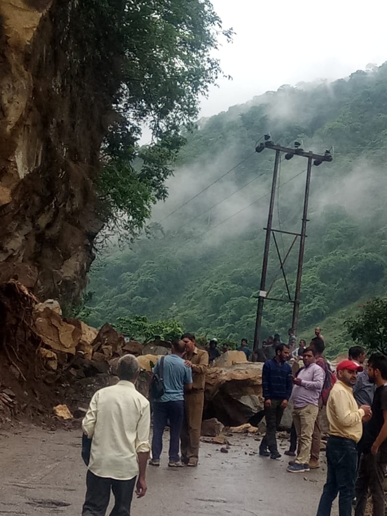 manali-chandigarh highway