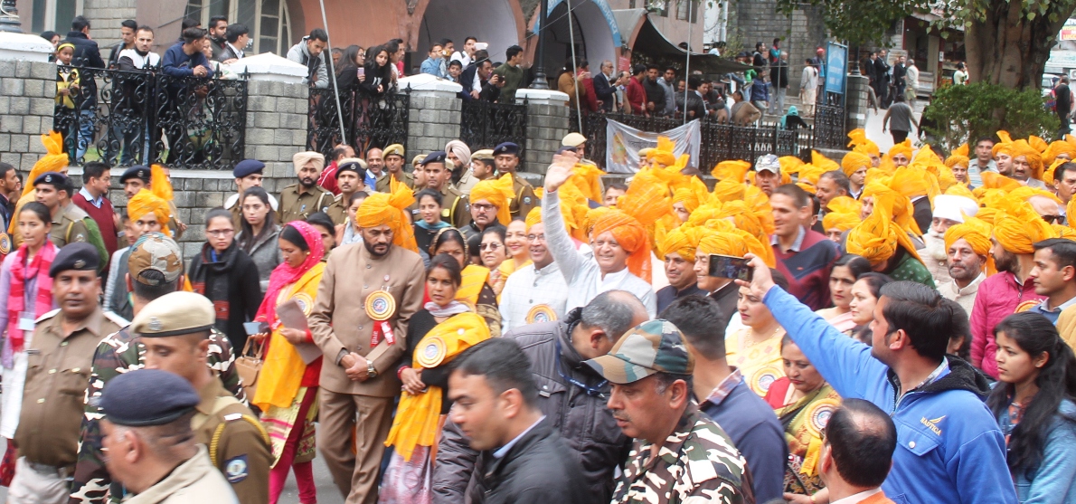 mandi Shivratri festival procession  मंडी शिवरात्रि महोत्सव शोभायात्रा