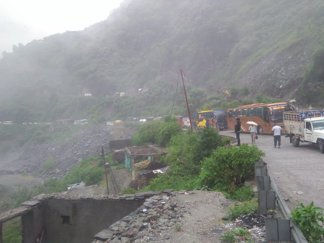 manali-chandigarh highway