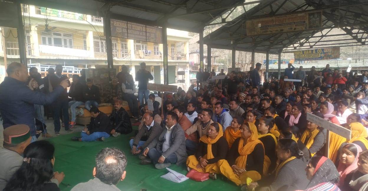 Fourlane Affected Farmers Association Kullu Mandi rally