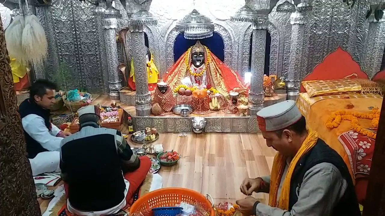 मंडी के भीमा काली मंदिर में शतचंडी का यज्ञ शुरू