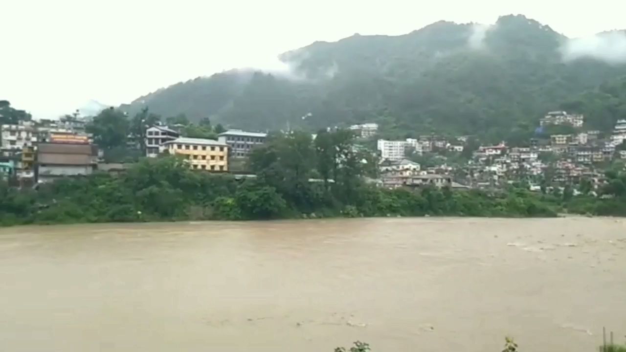 heavy rain in mandi