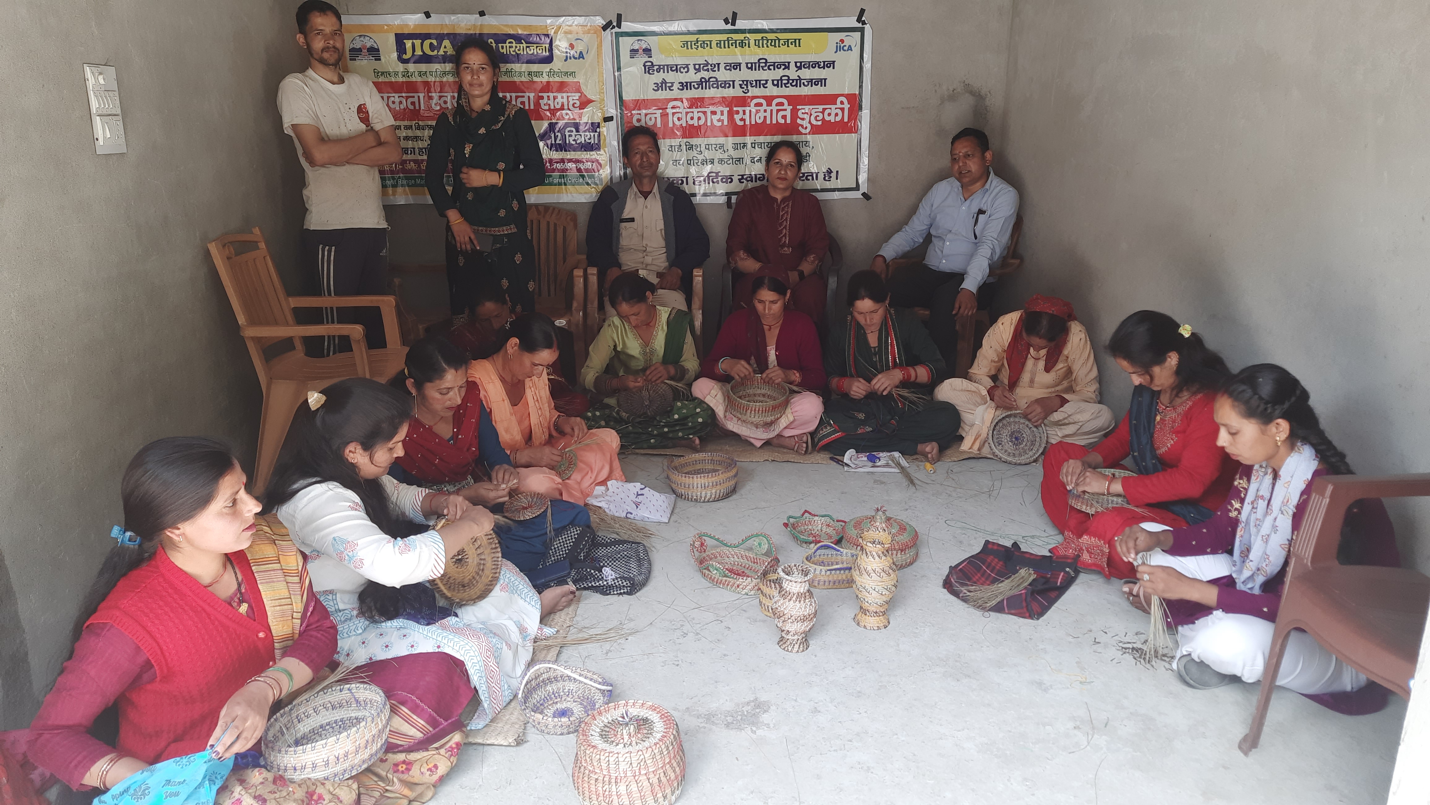 Rural women made products from pine needle leaves in Mandi