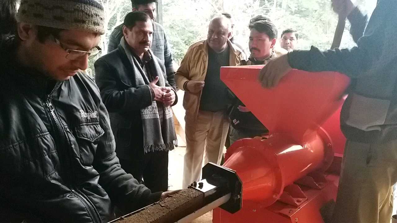 cow Log machine established in nahan