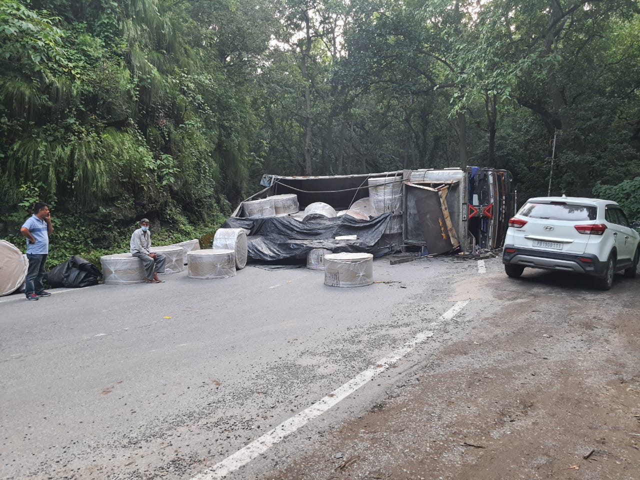 Truck carrying goods crashed on Paonta Sahib highway