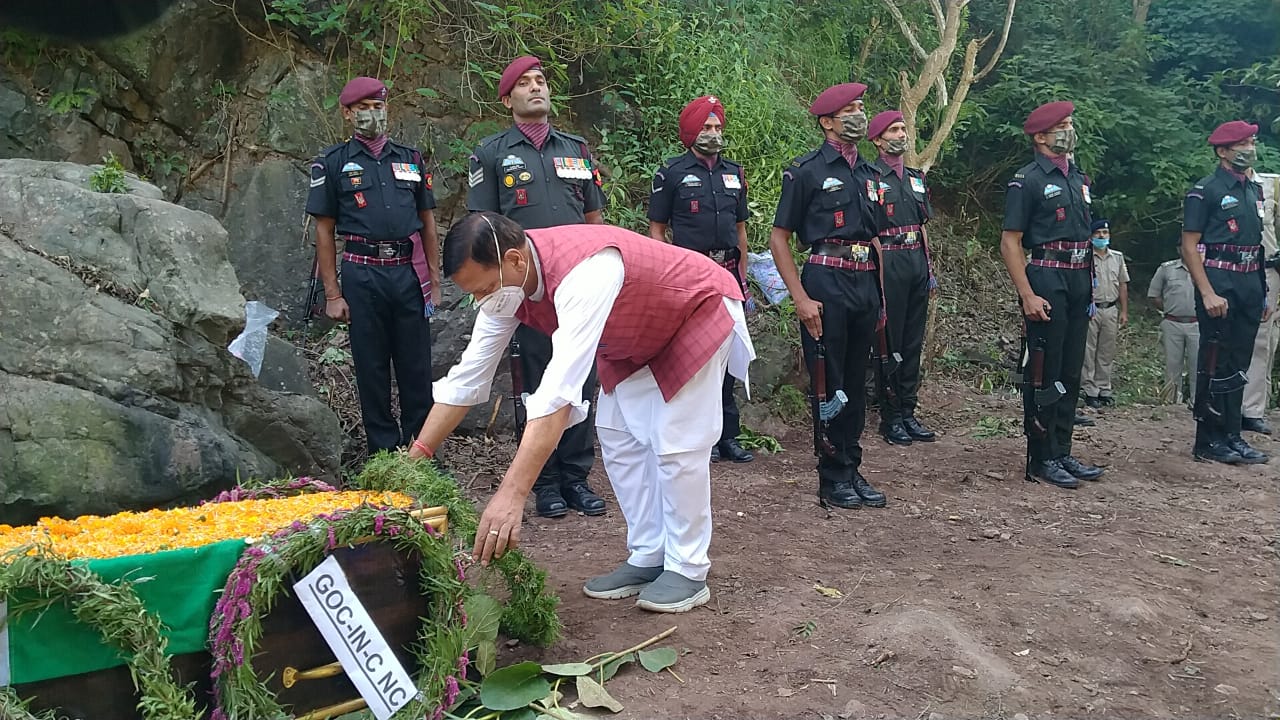 Martyr Suresh Thakur was cremated at Kando Katyad village in Sirmaur
