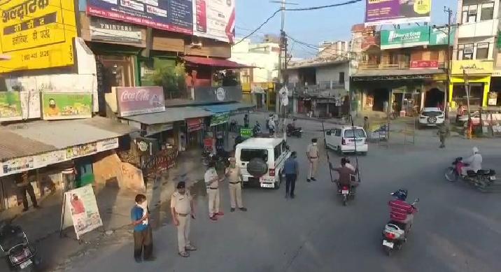 ट्रैफिक पुलिसकर्मी