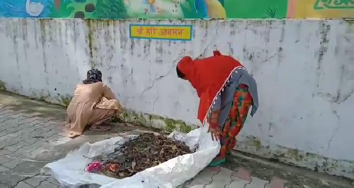 painting and cleaning work start in yamuna Yamuna Path