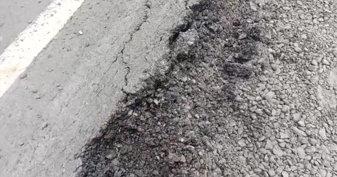 Bad material used in road construction in Solan