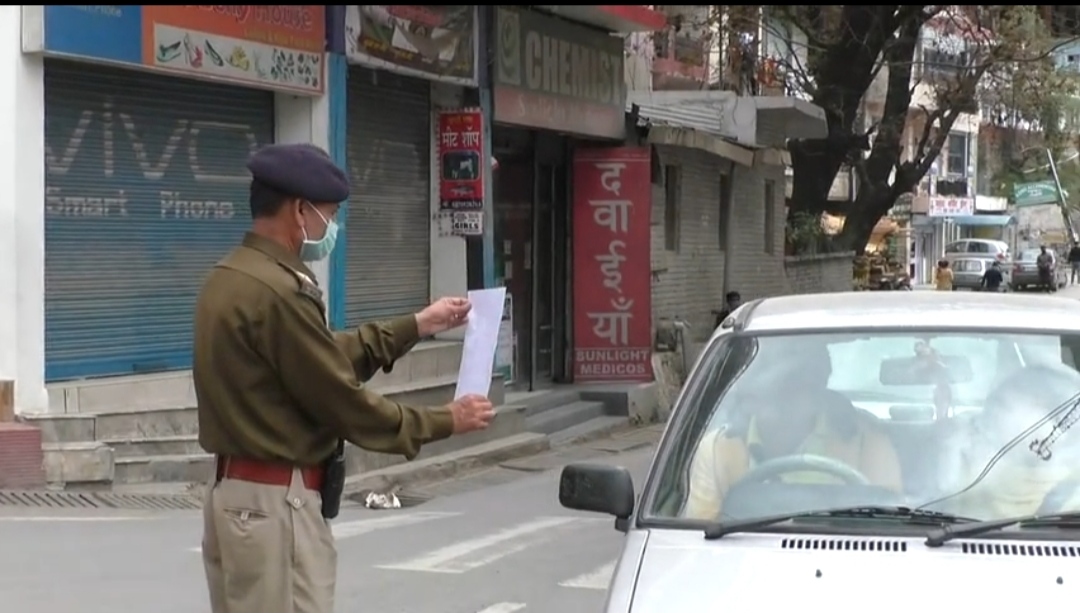 Solan police found a new way to make people aware, लोगों को जागरूक करने के लिए सोलन पुलिस ने निकाला नया तरीका