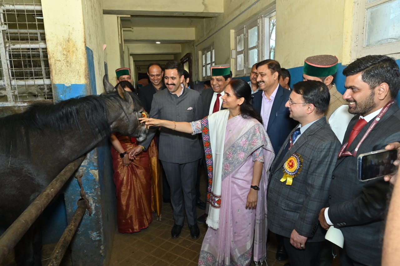 केंद्रीय अनुसंधान संस्थान कसौली में केंद्रीय स्वास्थ्य राज्य मंत्री  डॉ. भारती प्रविण पवा