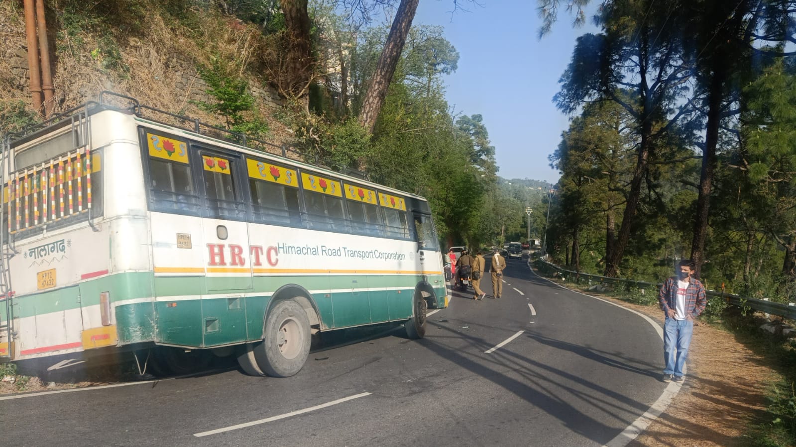 road accident in solan