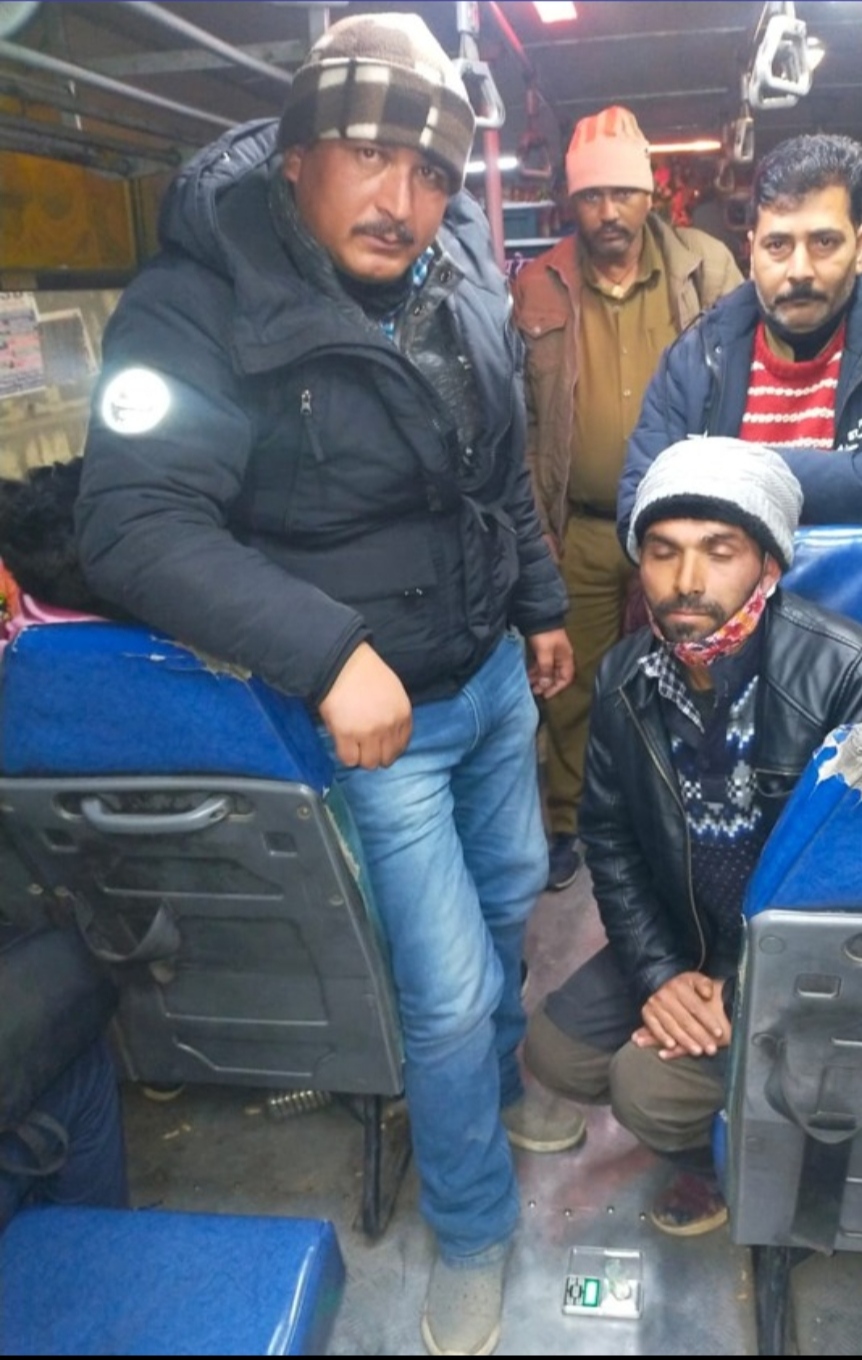 shimla police arrested youth with chitta