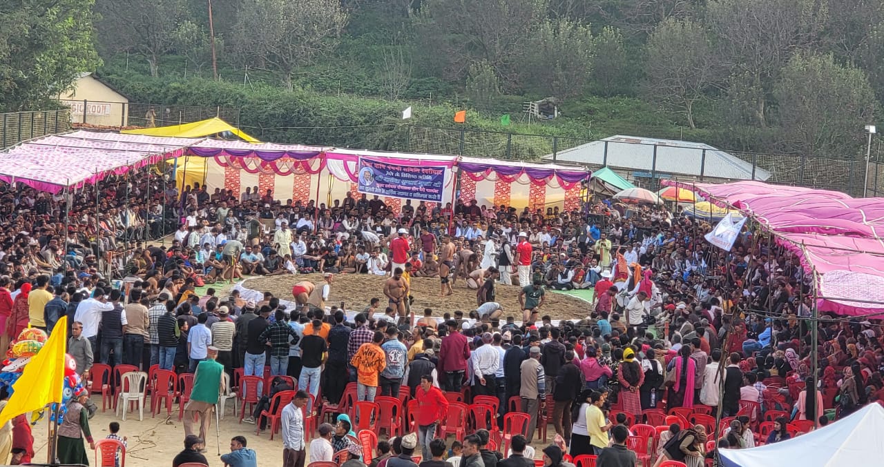 Dangal Mela in Devrighat theog