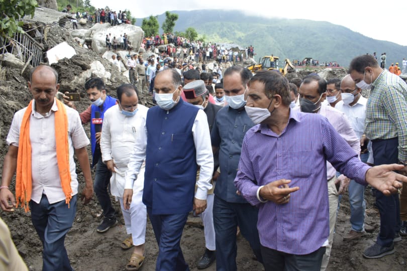 बाढ़ प्रभावित क्षेत्र का दौरा करने पहुंचे सीएम जयराम ठाकुर