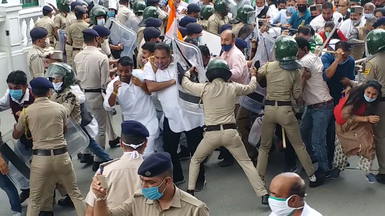 shimla congress protest