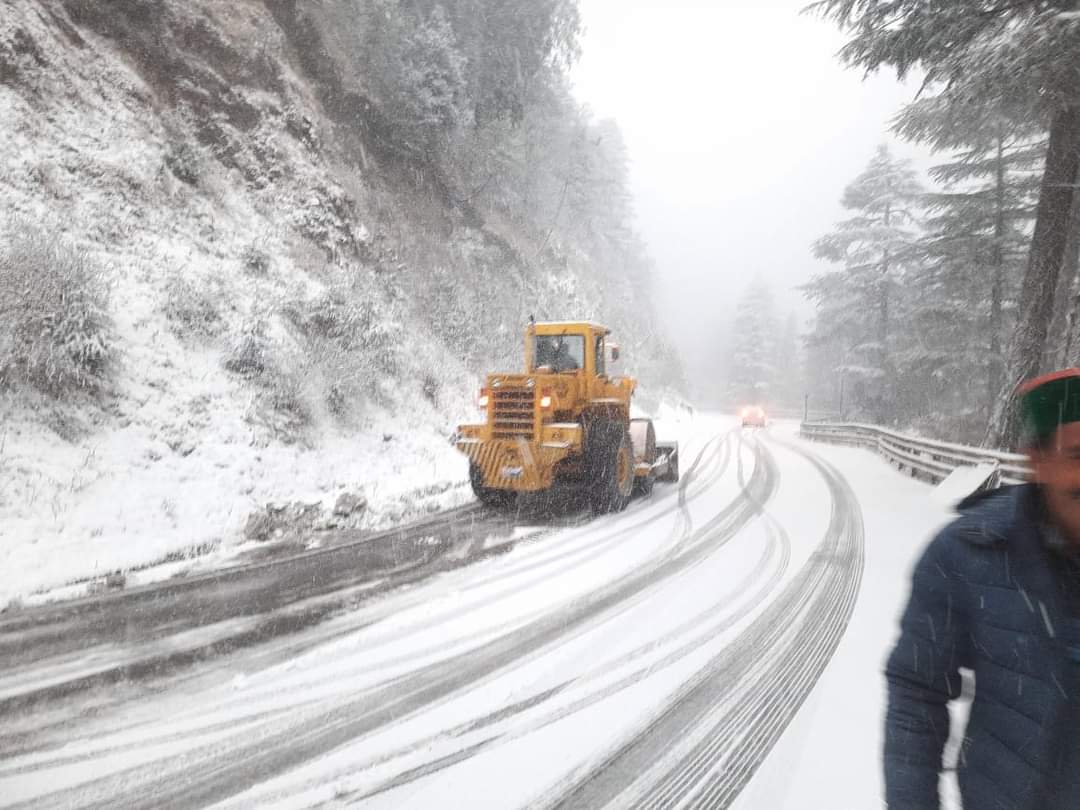 Road closed due to snowfall