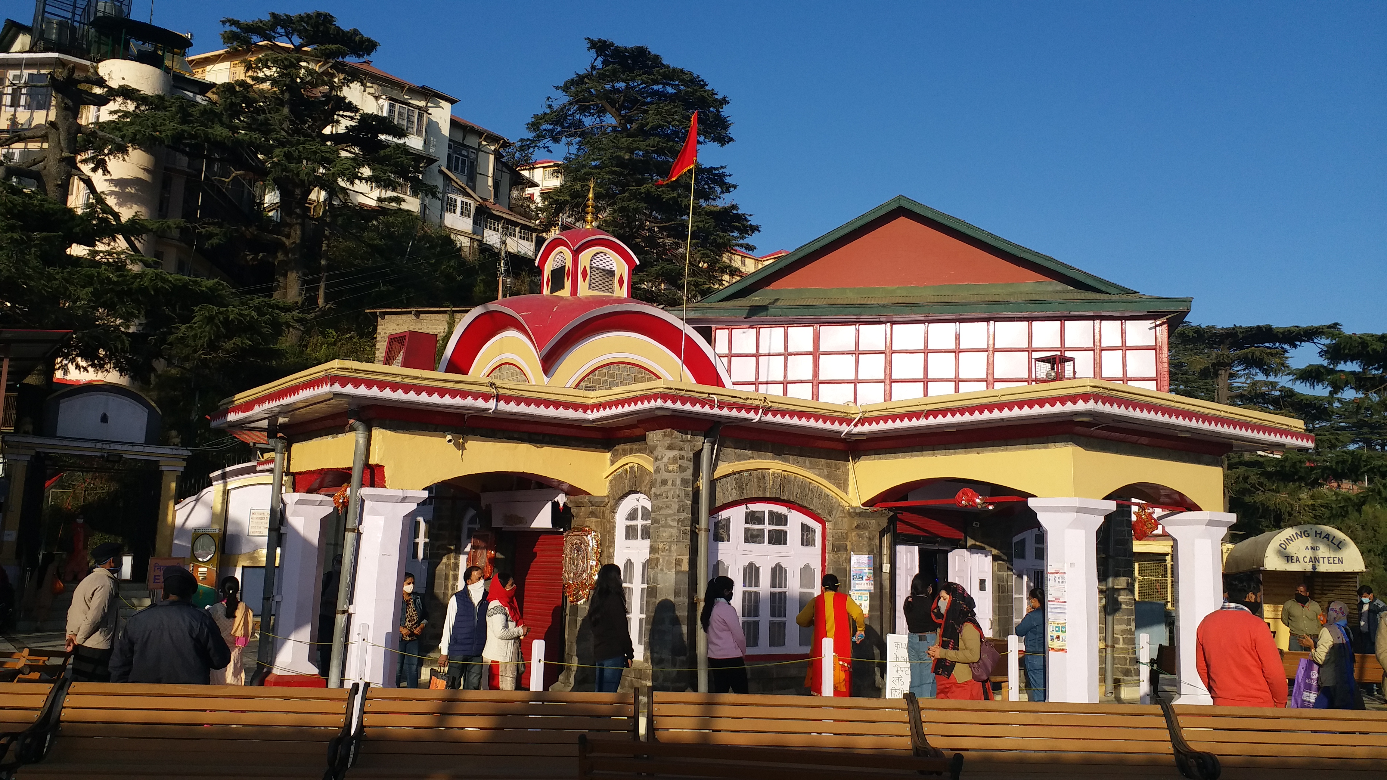 Crowd of devotees on Ashtami and Navami in Kalibari temple