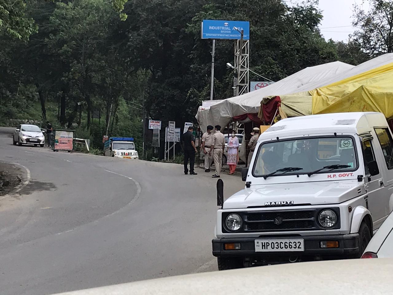 Robert Vadra arrives in Shimla on the occasion of son Rehan Vadra's birthday