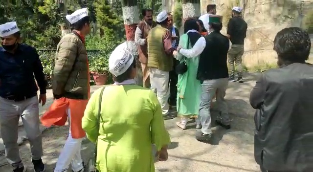 clash in Aam Aadmi Party workers in Shimla