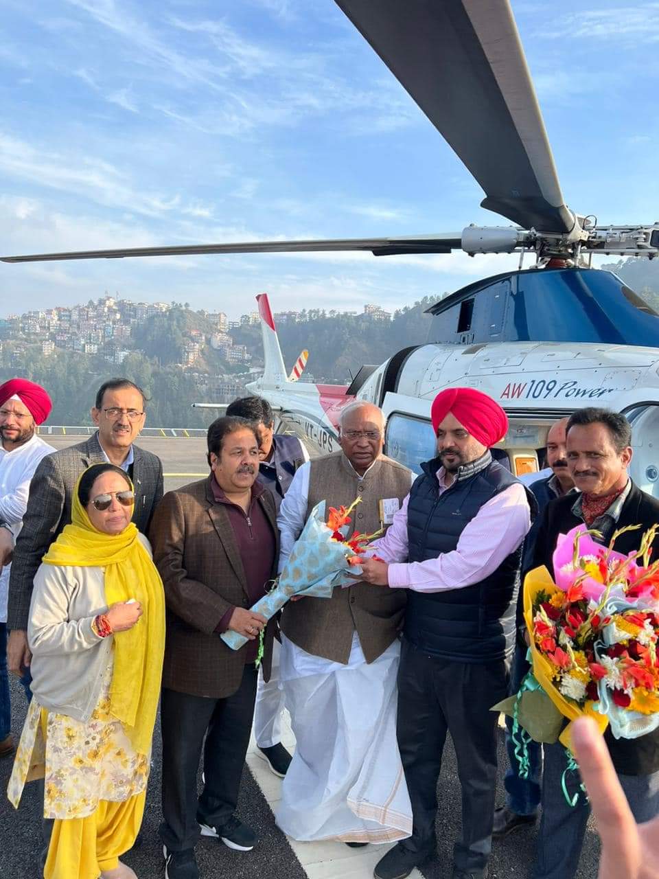 mallikarjun kharge reached Shimla himachal