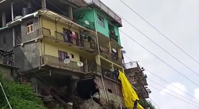 landslide in Mashobra of shimla