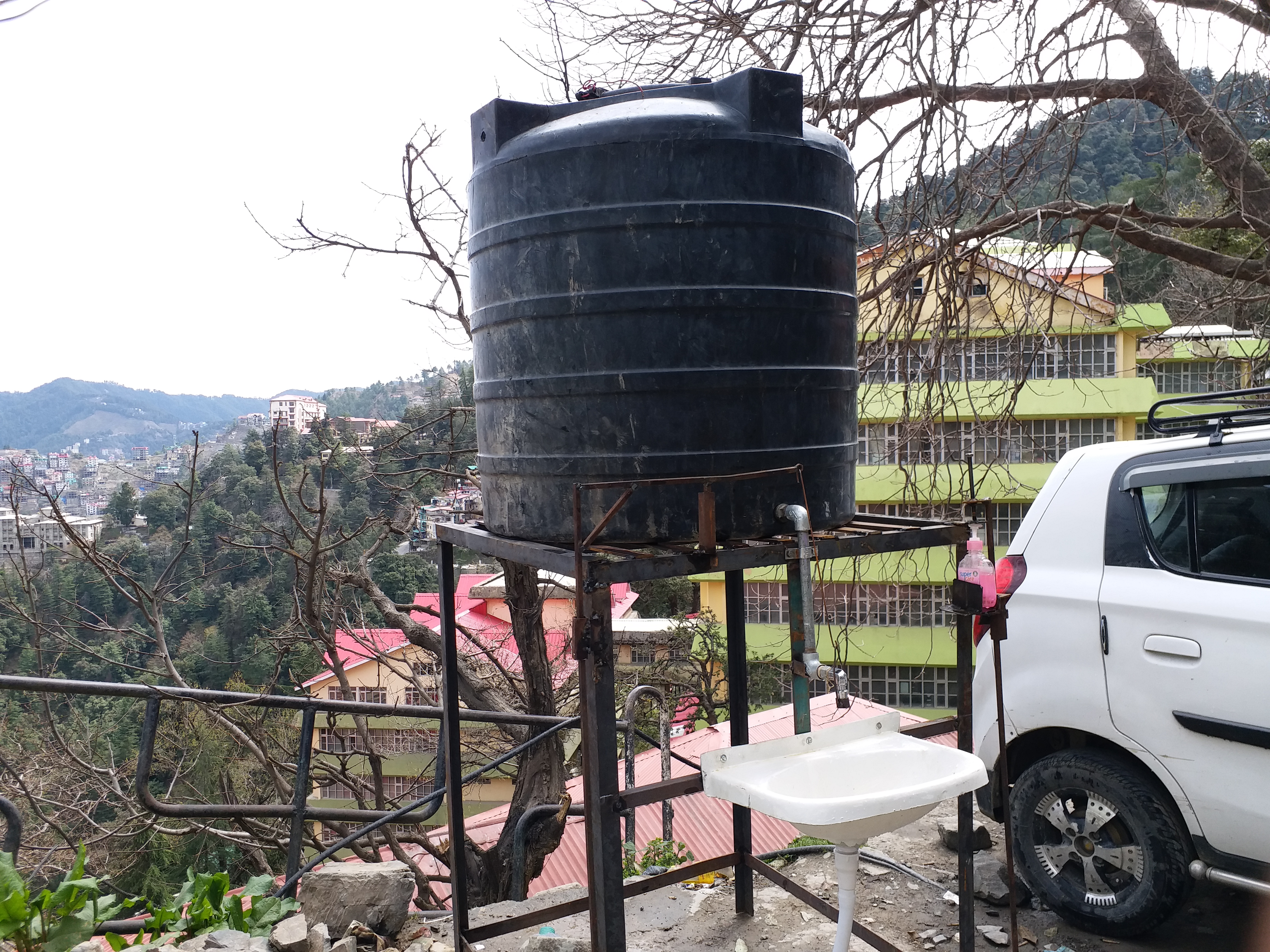 Foot-operated public tap installed at IGMC shimla, IGMC में स्थापित किया गया पैर से चलने वाला सार्वजनिक नल