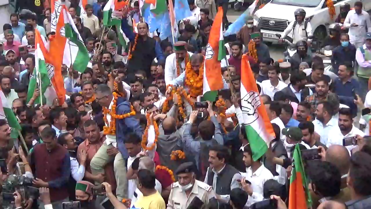 sukhvinder singh sukhu welcomed in shimla