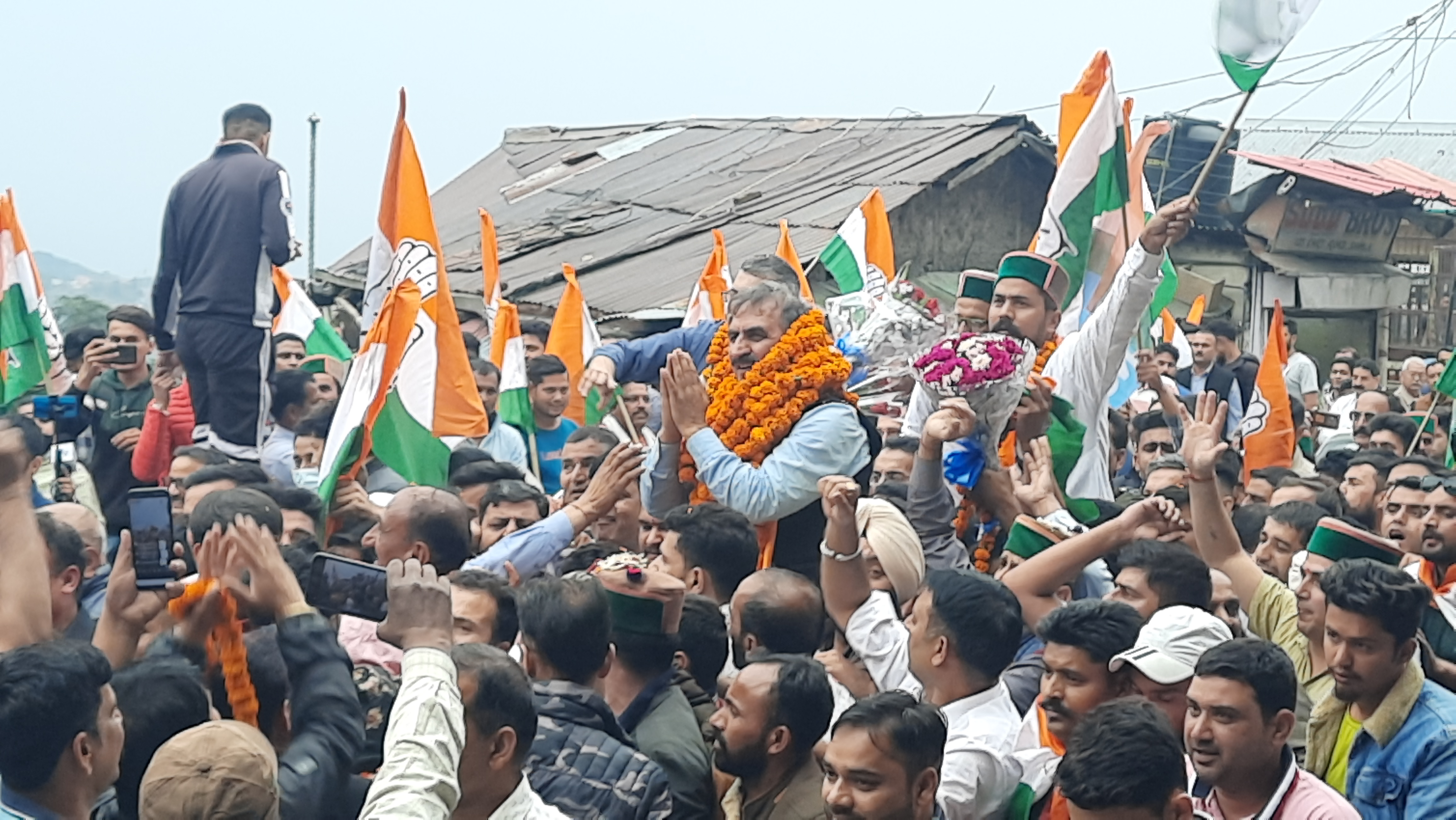 sukhvinder singh sukhu welcomed in shimla