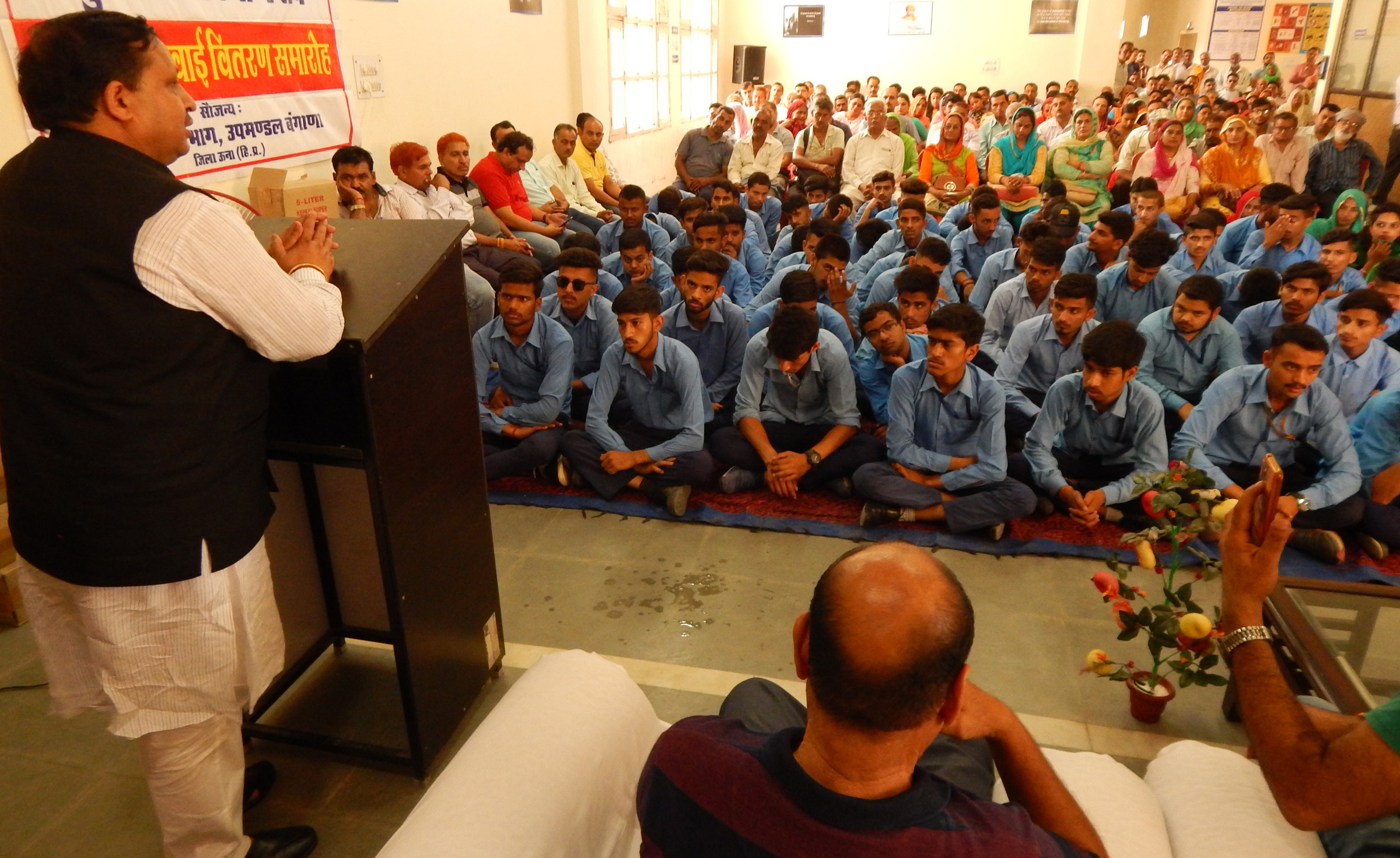 Foundation stone by Panchayati Raj Minister in una