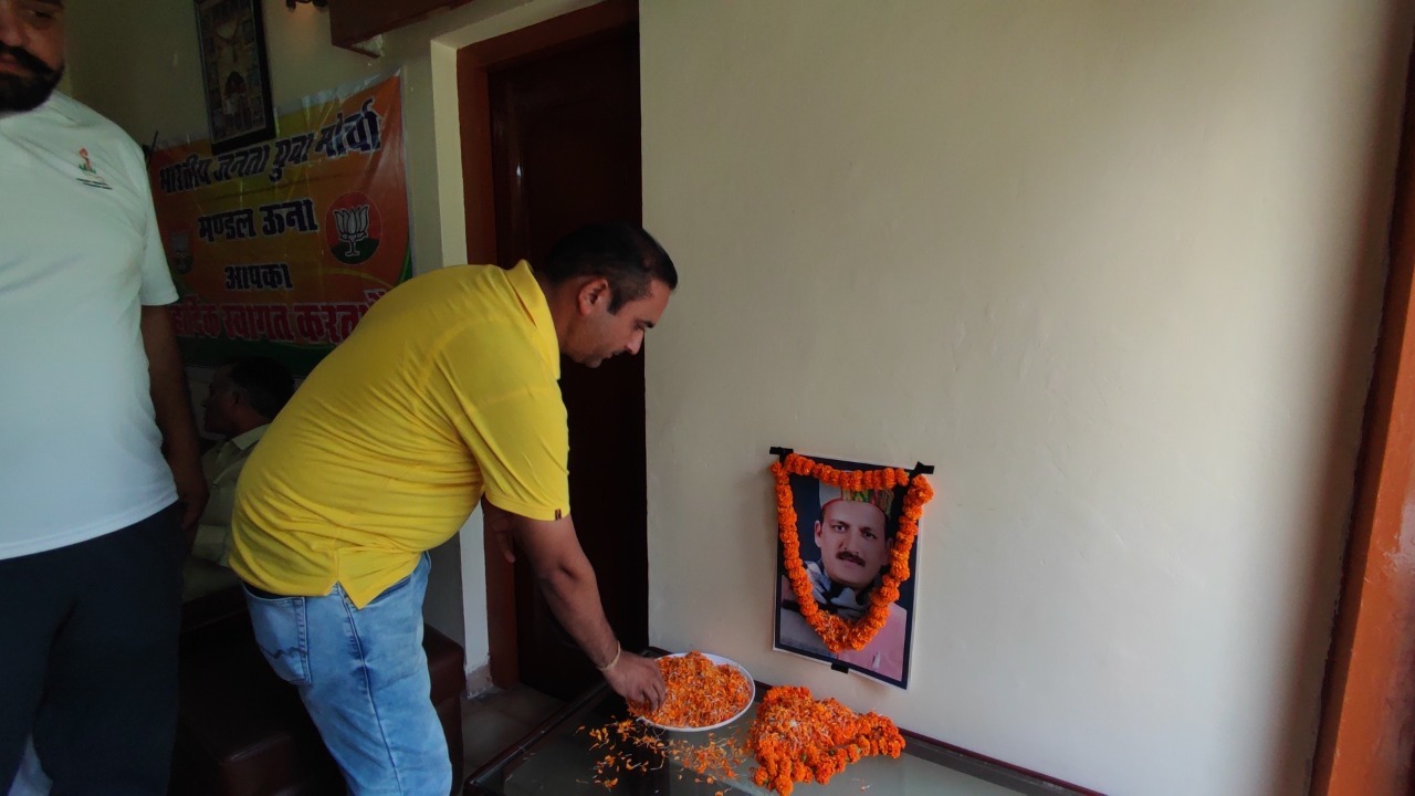 tribute paid to rakesh sharma babli in una