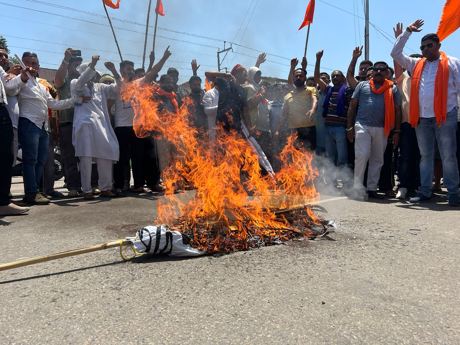 Dr Nadeem Akhtar apologizes for obscene Remarks on Lord Shiva in Una.