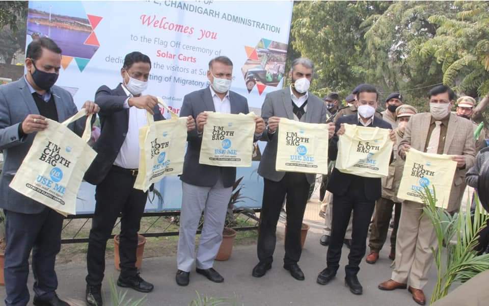 chandigarh administration started operating solar cars on Sukhna lake