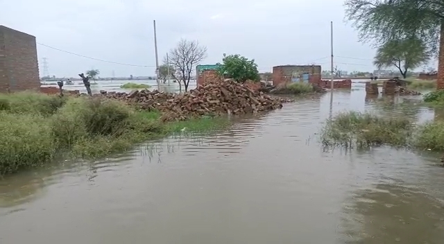 Villages submerged in Hisar after rain