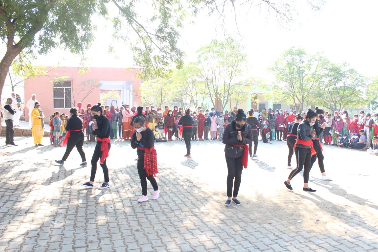 Young girl students gave message of women empowerment through street plays