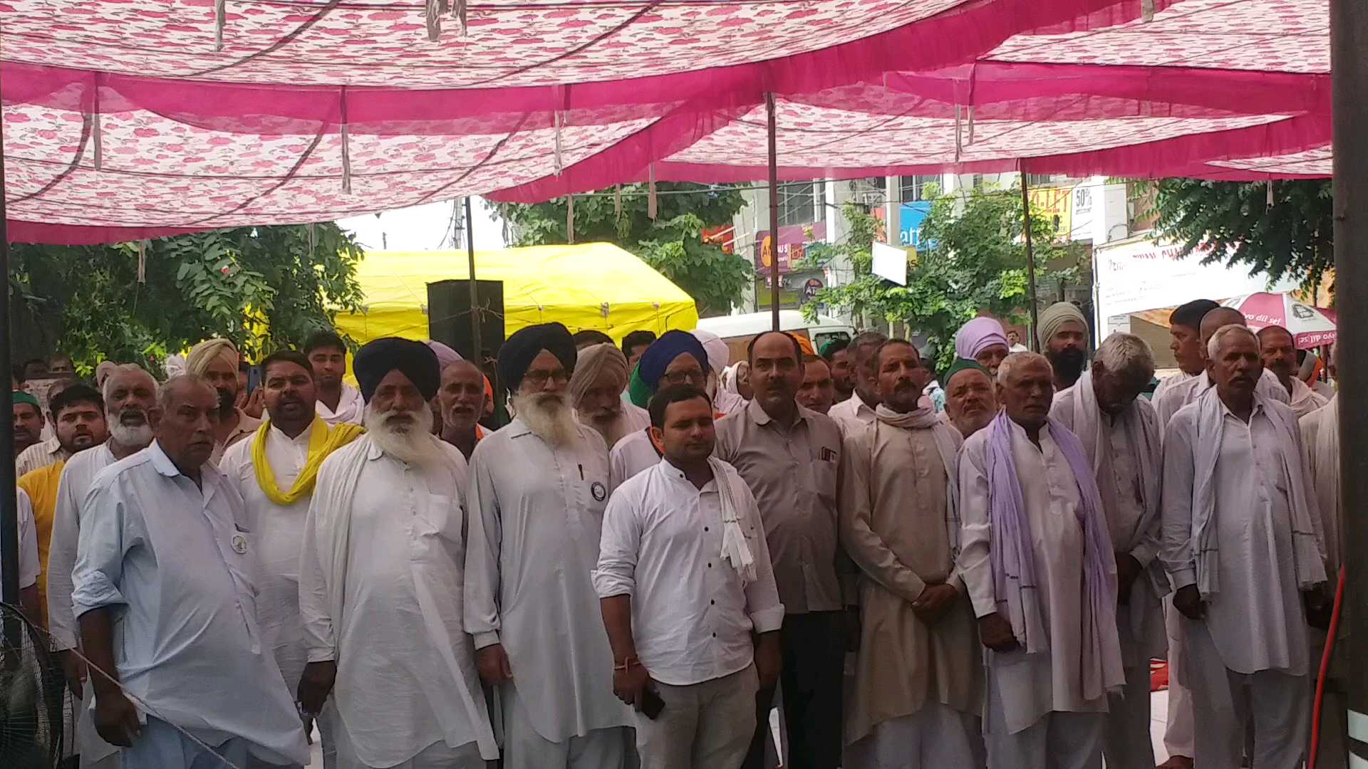 Farmers strike in Karnal continues for the fourth day, tomorrow Kisan Morcha will have an important meeting