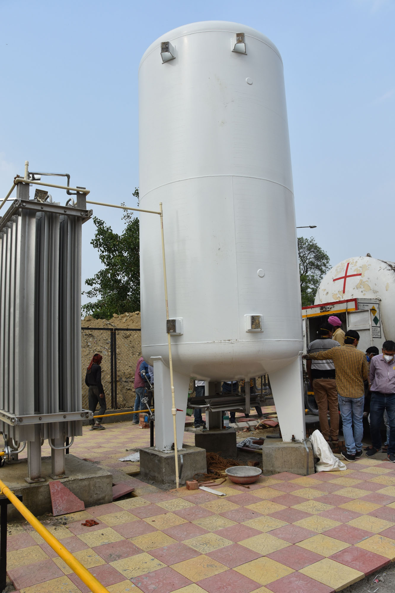 24 hours of oxygen available to patients in Karnal, additional 10 MT capacity tank installed