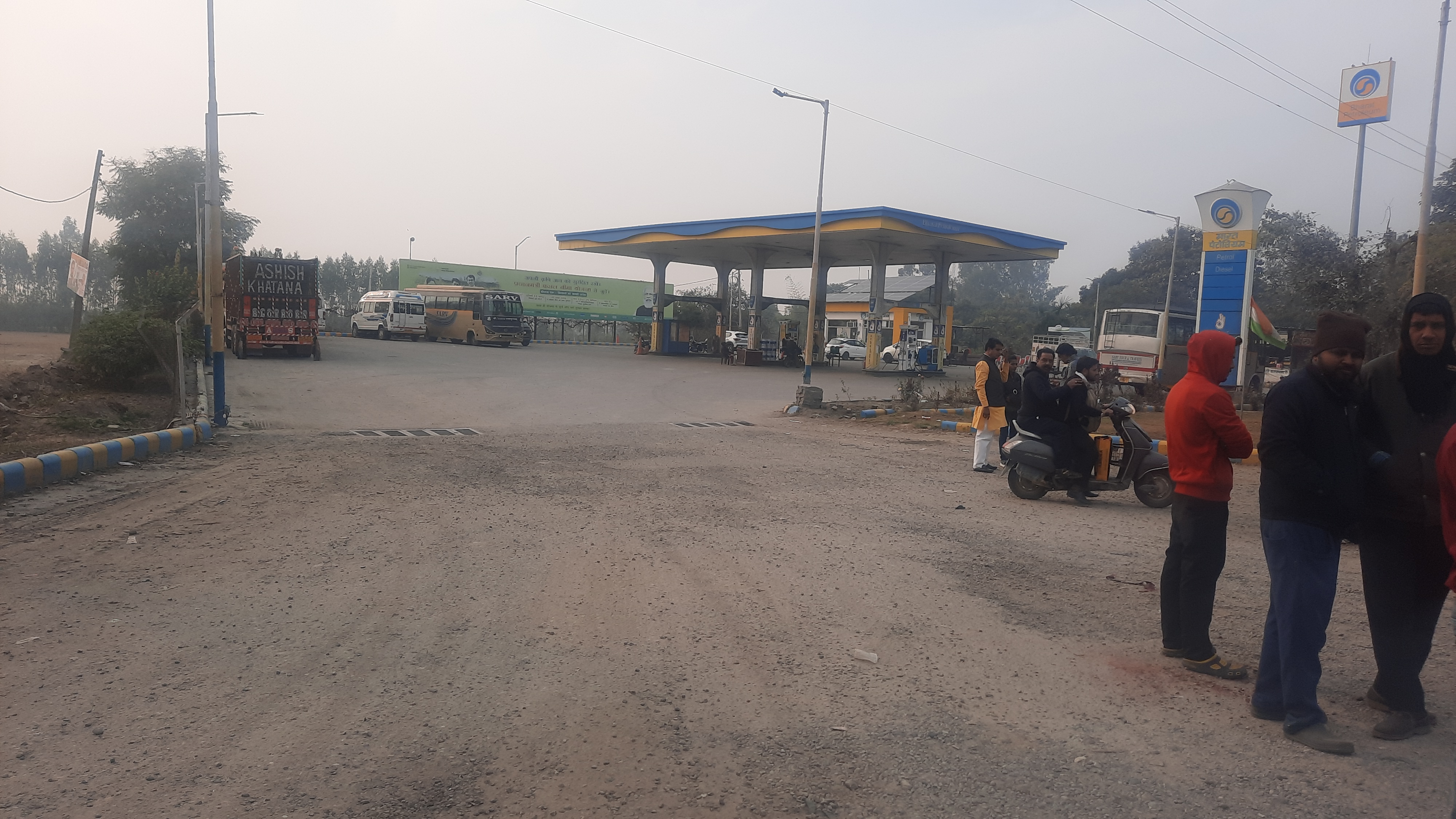 Petrol pump road closed in Karnal